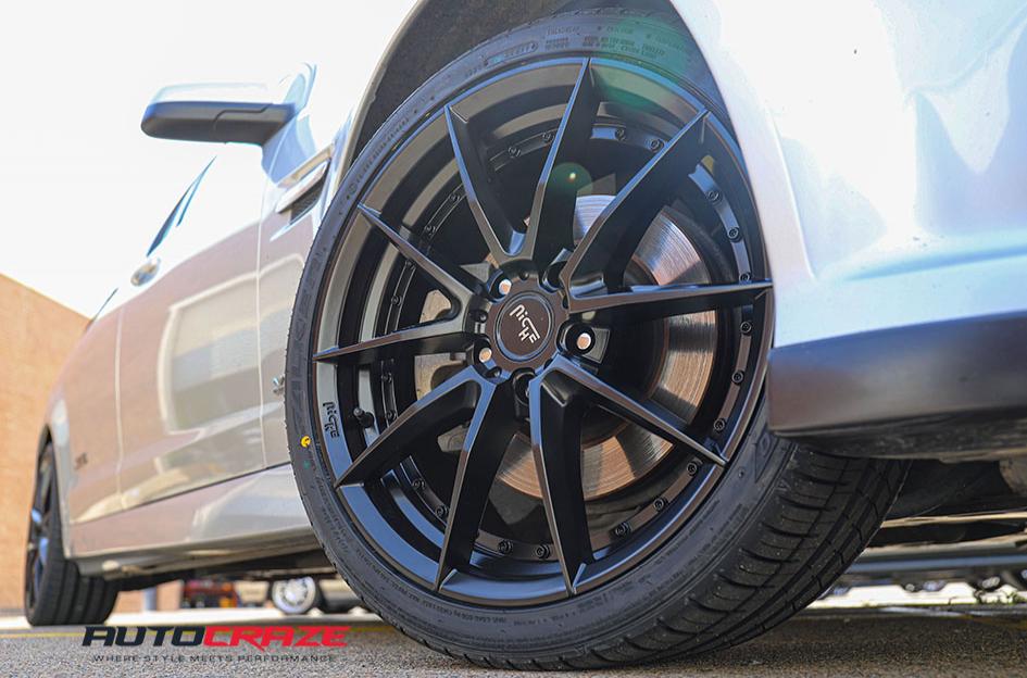 HOLDEN-COMMODORE-SECTOR-SATIN-BLACK